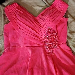 Elegant Pink Midi Dress